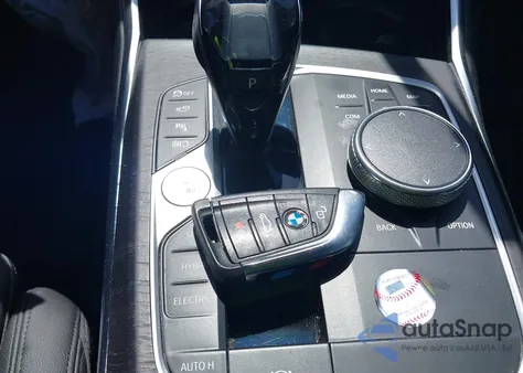 2021 BMW 330E from USA, damaged, VIN 3MW5P7J06M8C15108